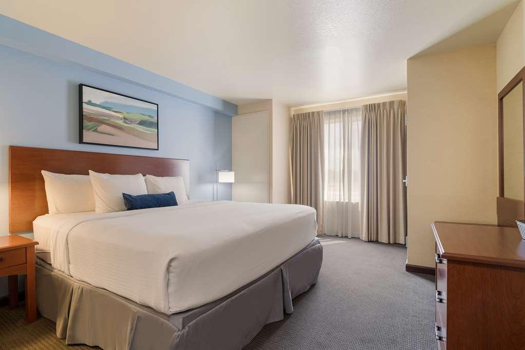 Best Western Coffeyville Central Business District Inn And Suites Room photo