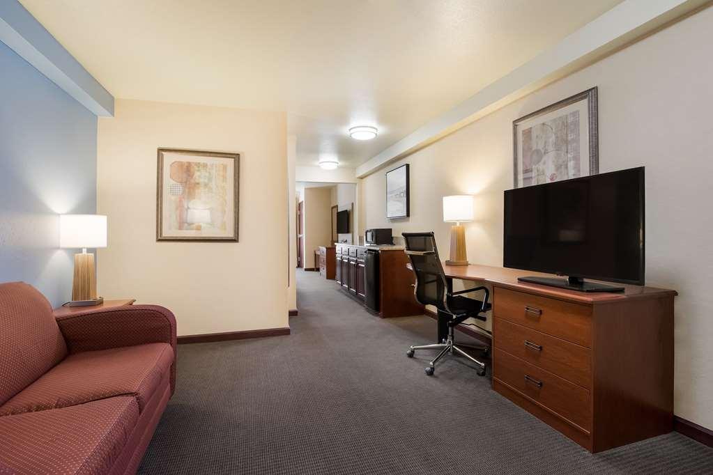 Best Western Coffeyville Central Business District Inn And Suites Room photo