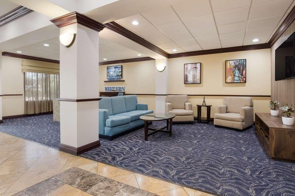 Best Western Coffeyville Central Business District Inn And Suites Interior photo